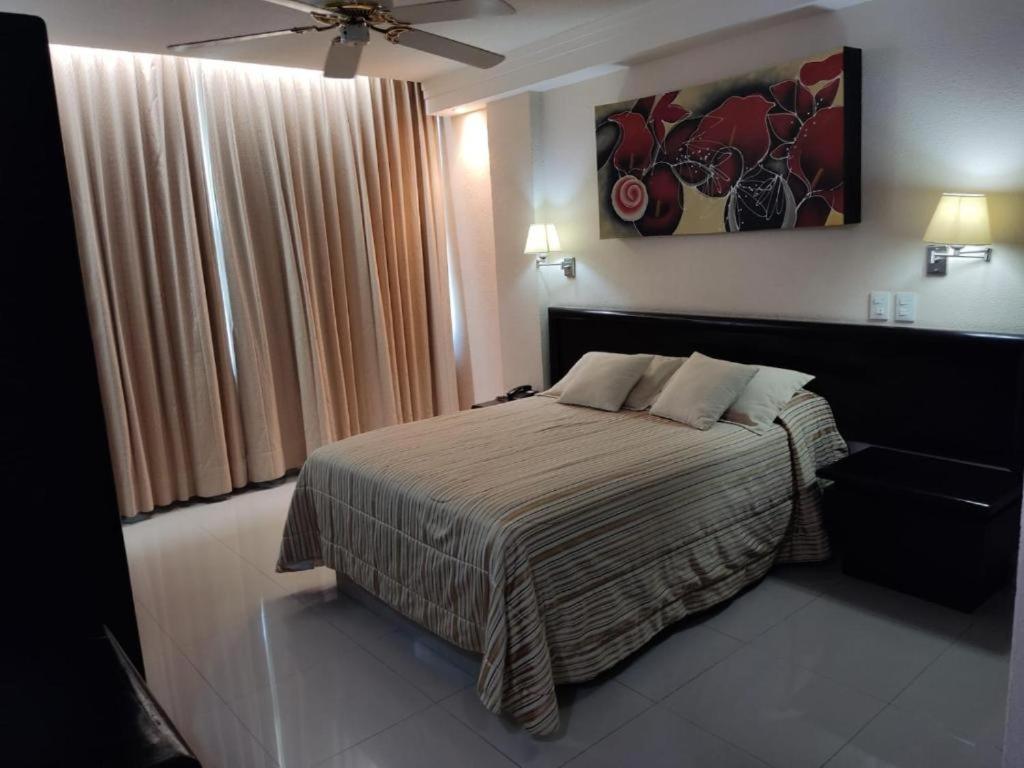 Hotel Mary Celaya Селая Екстер'єр фото